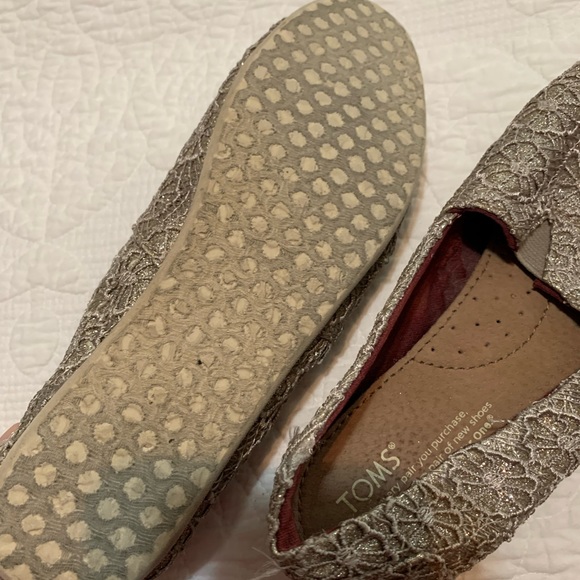 Beautiful sparkly Toms - Picture 5 of 12